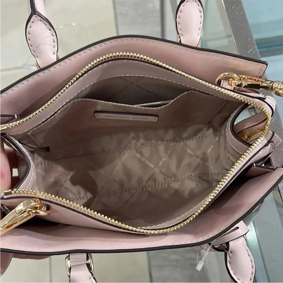 MICHAEL KORS
Sheila Small Faux Saffiano Leather Satchel - Picture 4 of 15